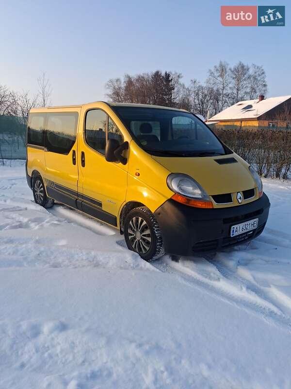Минивэн Renault Trafic 2006 в Валках