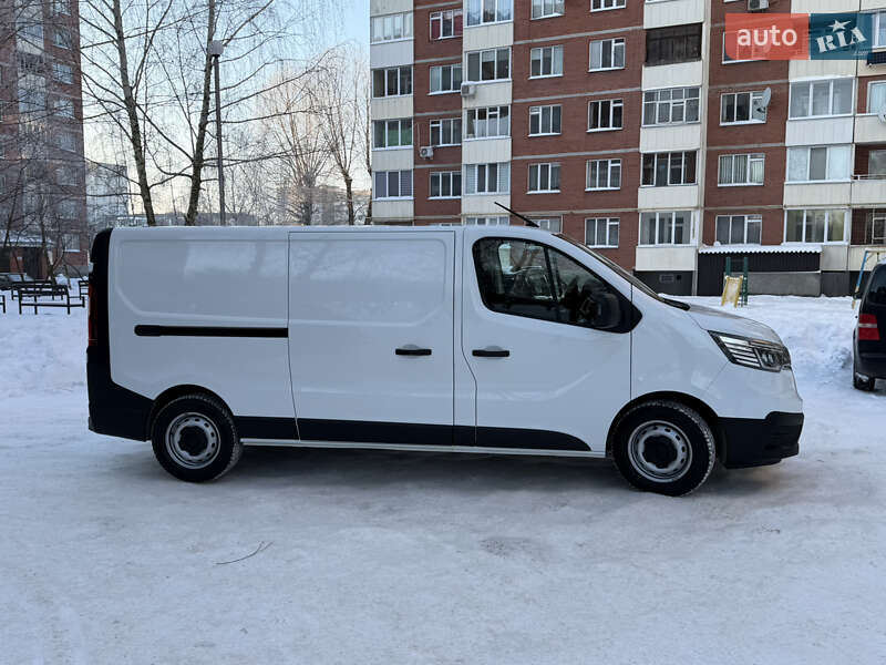 Грузовой фургон Renault Trafic 2022 в Звягеле