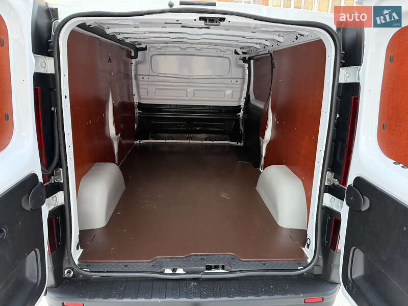 Грузовой фургон Renault Trafic 2022 в Звягеле