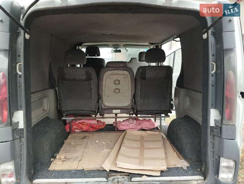 Грузовой фургон Renault Trafic 2006 в Днепре