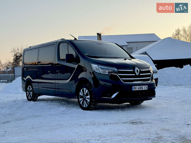 Минивэн Renault Trafic 2022 в Дубно