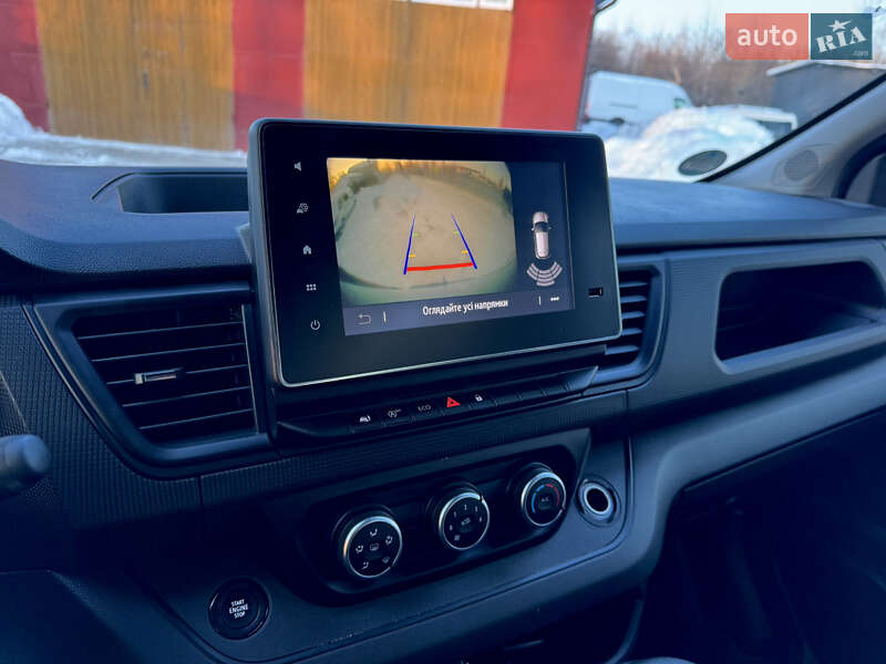 Минивэн Renault Trafic 2022 в Дубно
