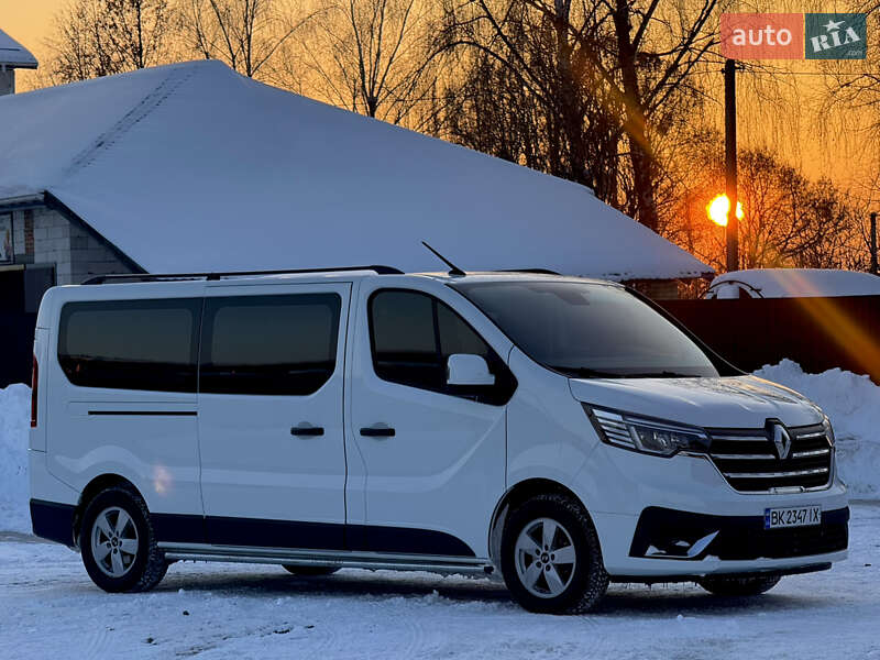 Минивэн Renault Trafic 2022 в Дубно