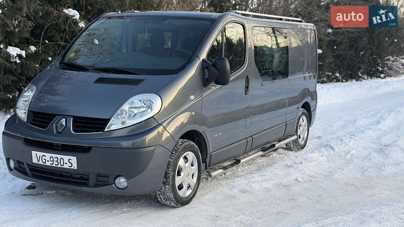Грузопассажирский фургон Renault Trafic 2014 в Ровно фото 10 Грузопассажирский фургон Renault Trafic 2014 в Ровно