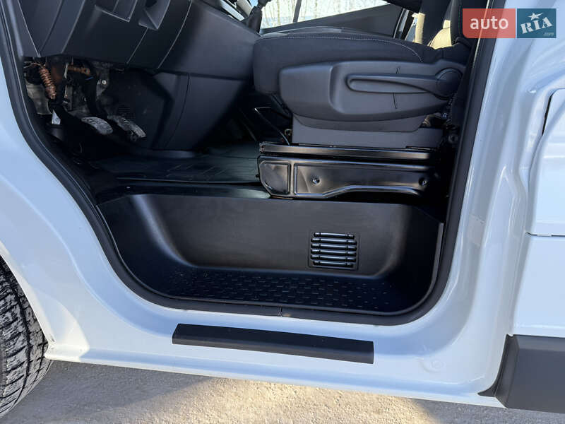 Грузовой фургон Renault Trafic 2023 в Виннице