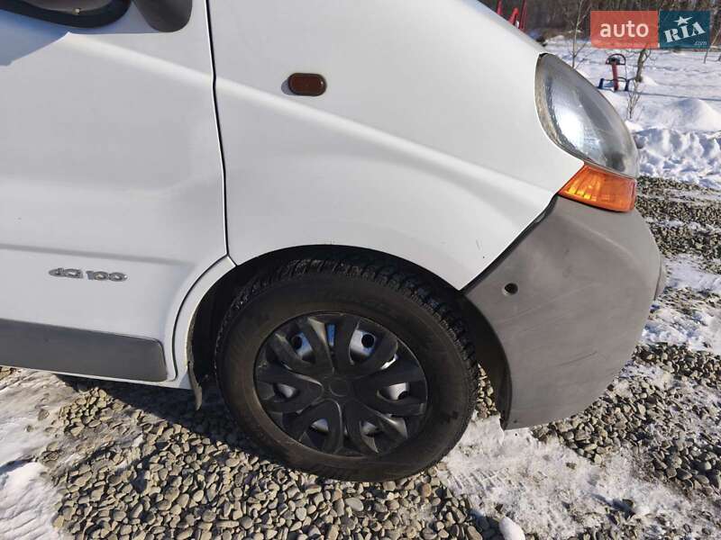 Минивэн Renault Trafic 2003 в Калуше