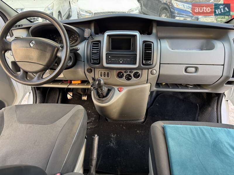 Микроавтобус грузовой (до 3,5т) Renault Trafic 2011 в Киеве