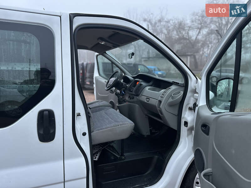 Вантажний фургон Renault Trafic 2013 в Рівному