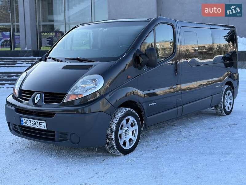 Минивэн Renault Trafic 2007 в Ровно