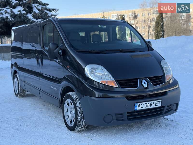 Минивэн Renault Trafic 2007 в Ровно