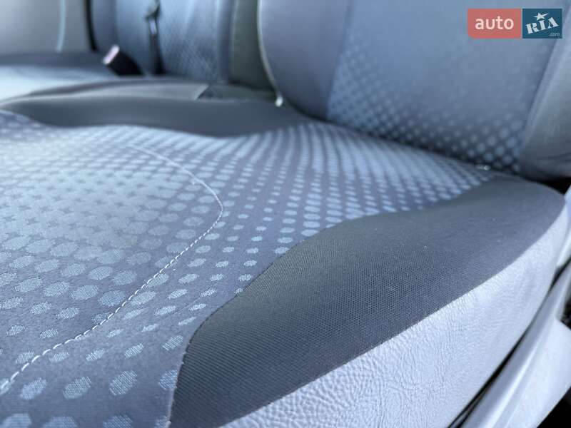 Минивэн Renault Trafic 2007 в Ровно