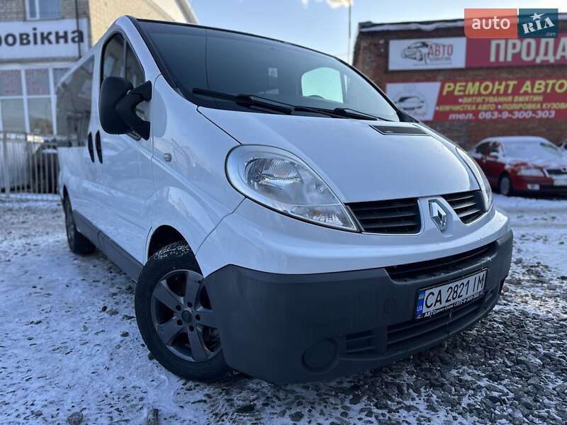 Минивэн Renault Trafic 2010 в Смеле