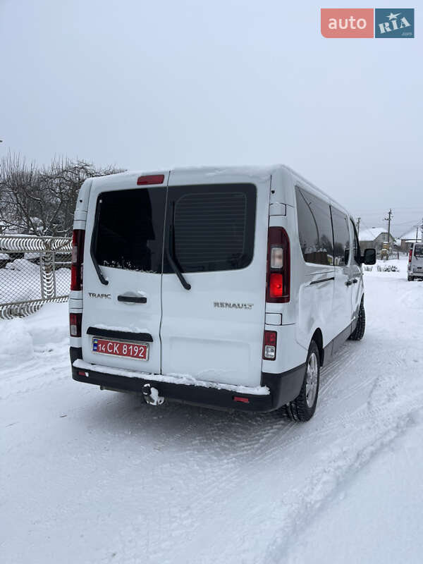 Минивэн Renault Trafic 2015 в Калуше