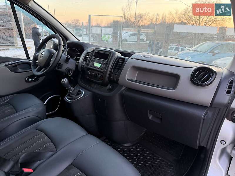 Минивэн Renault Trafic 2016 в Одессе фото 27 Минивэн Renault Trafic 2016 в Одессе
