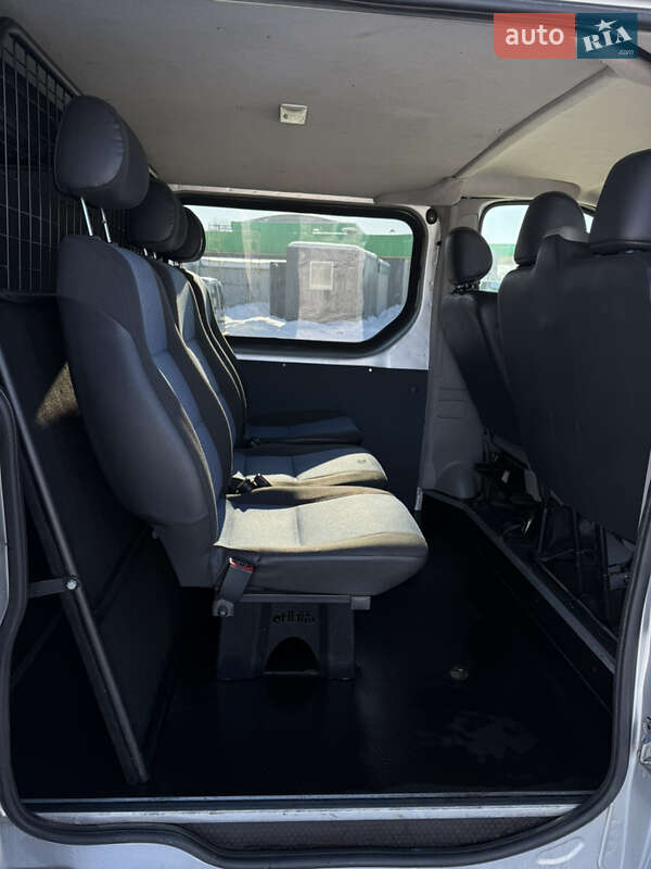 Минивэн Renault Trafic 2012 в Радивилове фото 29 Минивэн Renault Trafic 2012 в Радивилове