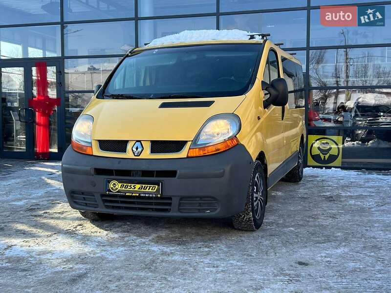 Мінівен Renault Trafic 2003 в Івано-Франківську