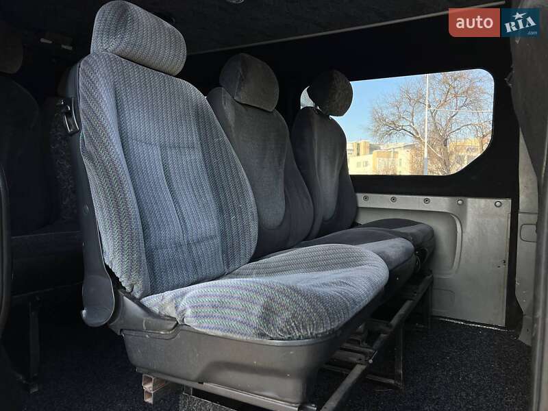 Мінівен Renault Trafic 2003 в Івано-Франківську