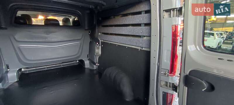Минивэн Renault Trafic 2017 в Луцке фото 42 Минивэн Renault Trafic 2017 в Луцке