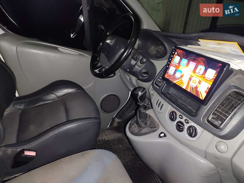 Грузовой фургон Renault Trafic 2011 в Полтаве фото 2 Грузовой фургон Renault Trafic 2011 в Полтаве