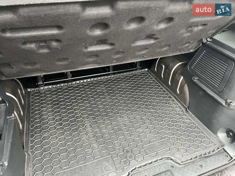 Мінівен Renault Trafic 2015 в Києві фото 26 Мінівен Renault Trafic 2015 в Києві