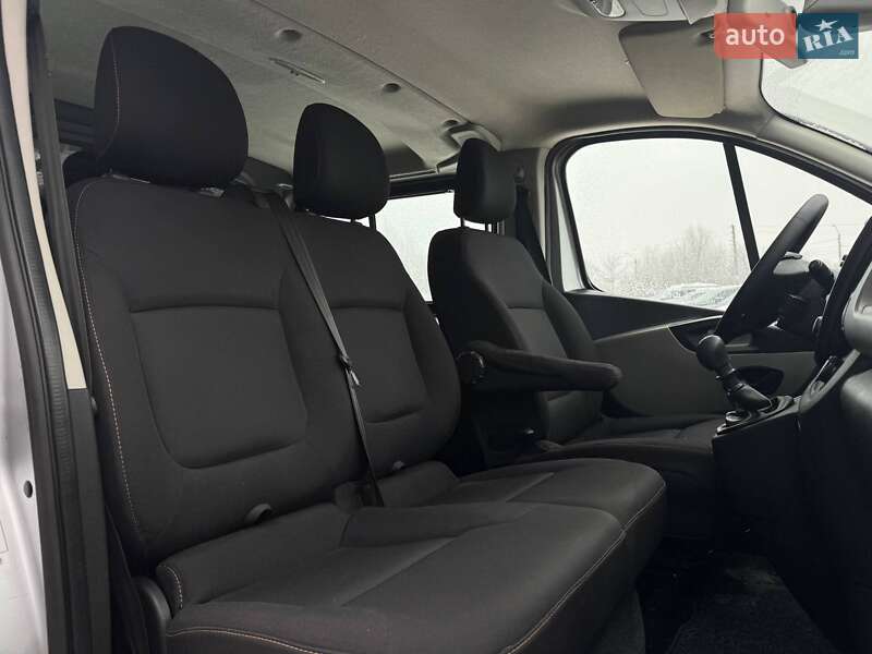 Грузопассажирский фургон Renault Trafic 2018 в Ровно фото 41 Грузопассажирский фургон Renault Trafic 2018 в Ровно