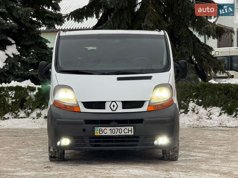 Минивэн Renault Trafic 2004 в Кременце