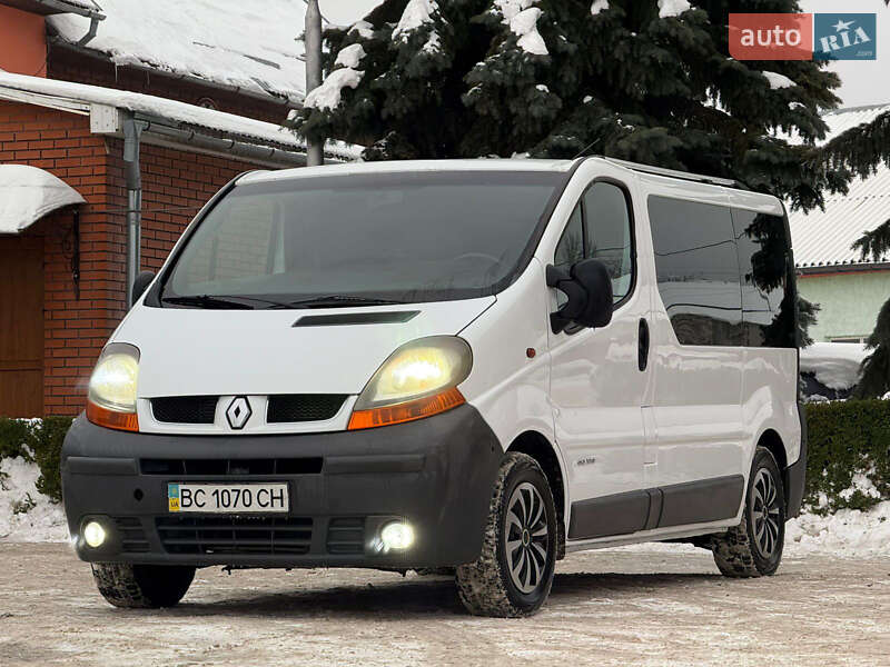 Минивэн Renault Trafic 2004 в Кременце