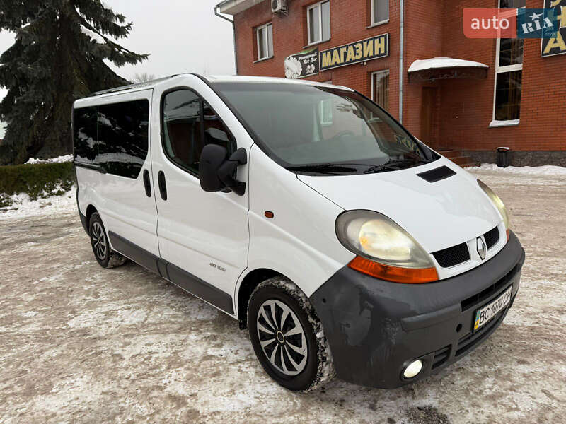 Минивэн Renault Trafic 2004 в Кременце