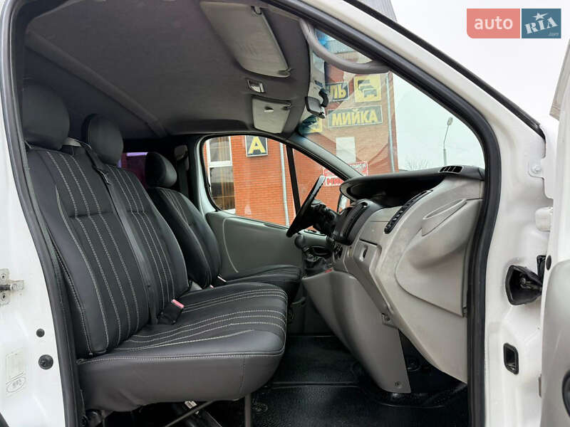 Минивэн Renault Trafic 2004 в Кременце