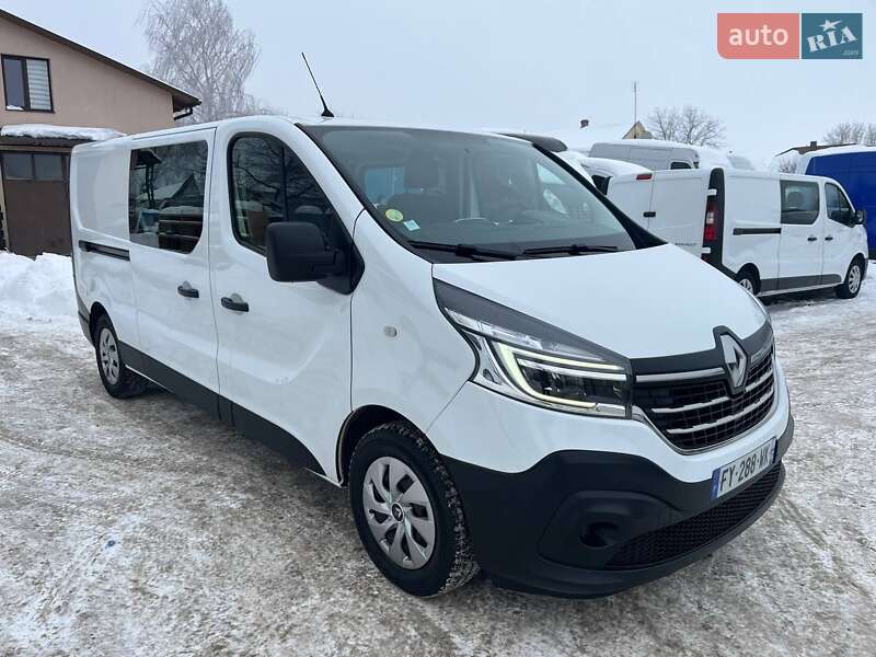 Грузопассажирский фургон Renault Trafic 2021 в Дубно