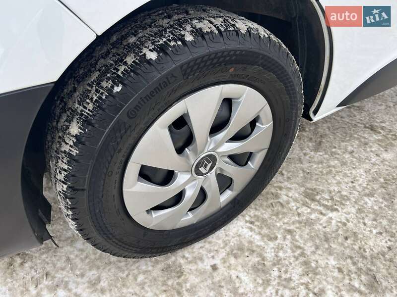 Грузопассажирский фургон Renault Trafic 2021 в Дубно