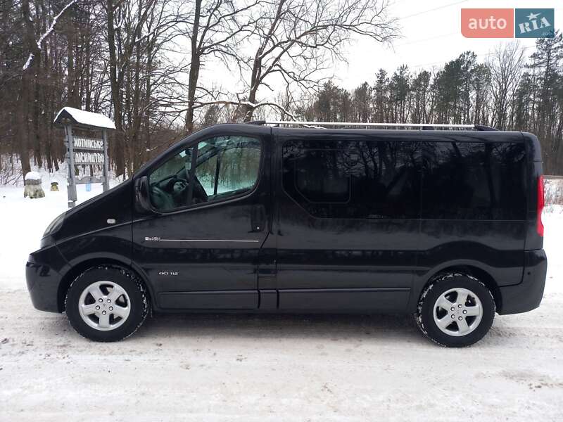 Мінівен Renault Trafic 2012 в Хотині