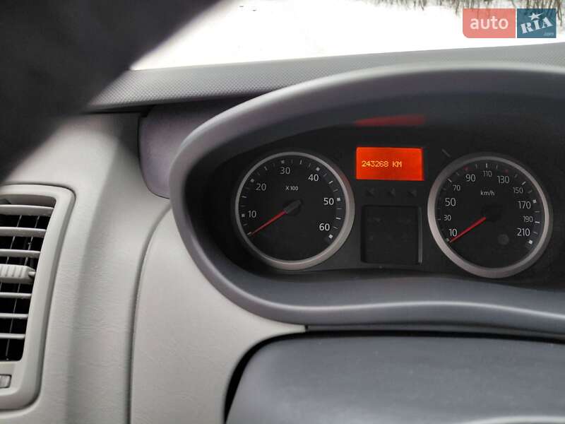 Мінівен Renault Trafic 2012 в Хотині