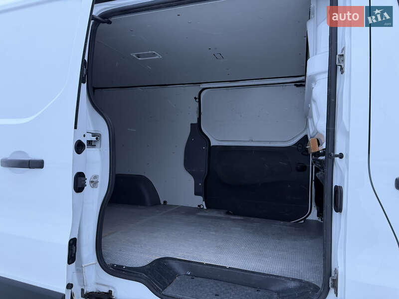 Грузовой фургон Renault Trafic 2016 в Радивилове фото 25 Грузовой фургон Renault Trafic 2016 в Радивилове