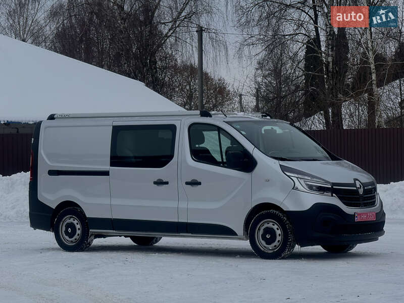 Грузопассажирский фургон Renault Trafic 2020 в Дубно