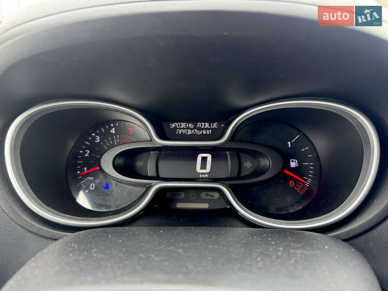 Грузопассажирский фургон Renault Trafic 2020 в Дубно