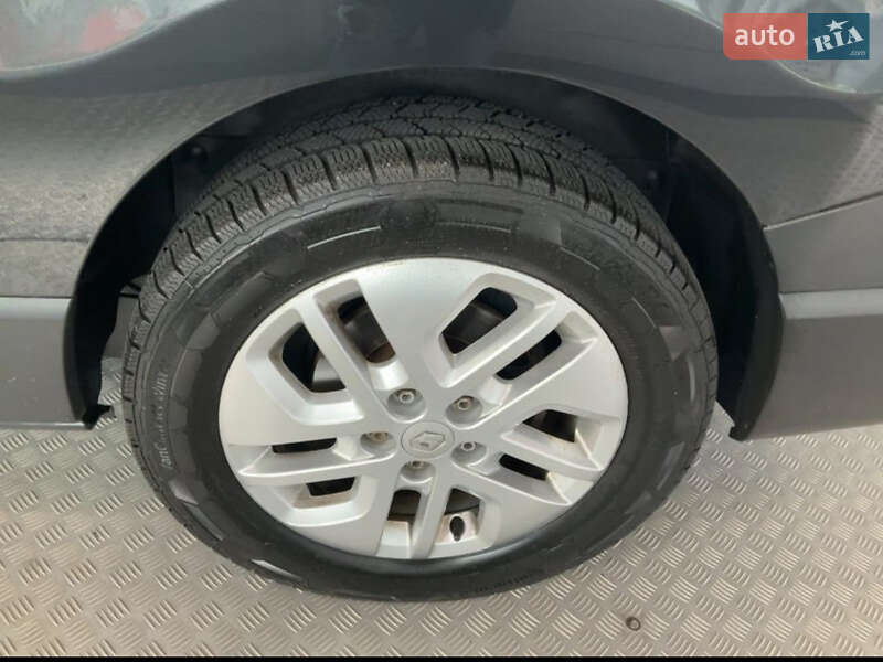 Минивэн Renault Trafic 2021 в Коломые фото 58 Минивэн Renault Trafic 2021 в Коломые