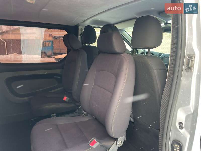 Минивэн Renault Trafic 2016 в Казатине фото 12 Минивэн Renault Trafic 2016 в Казатине