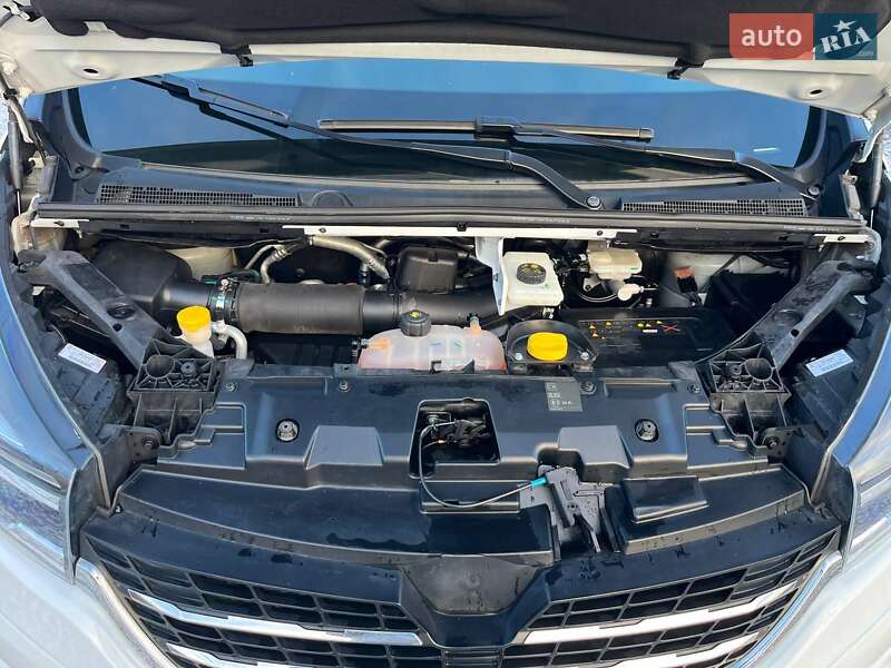 Минивэн Renault Trafic 2021 в Дубно