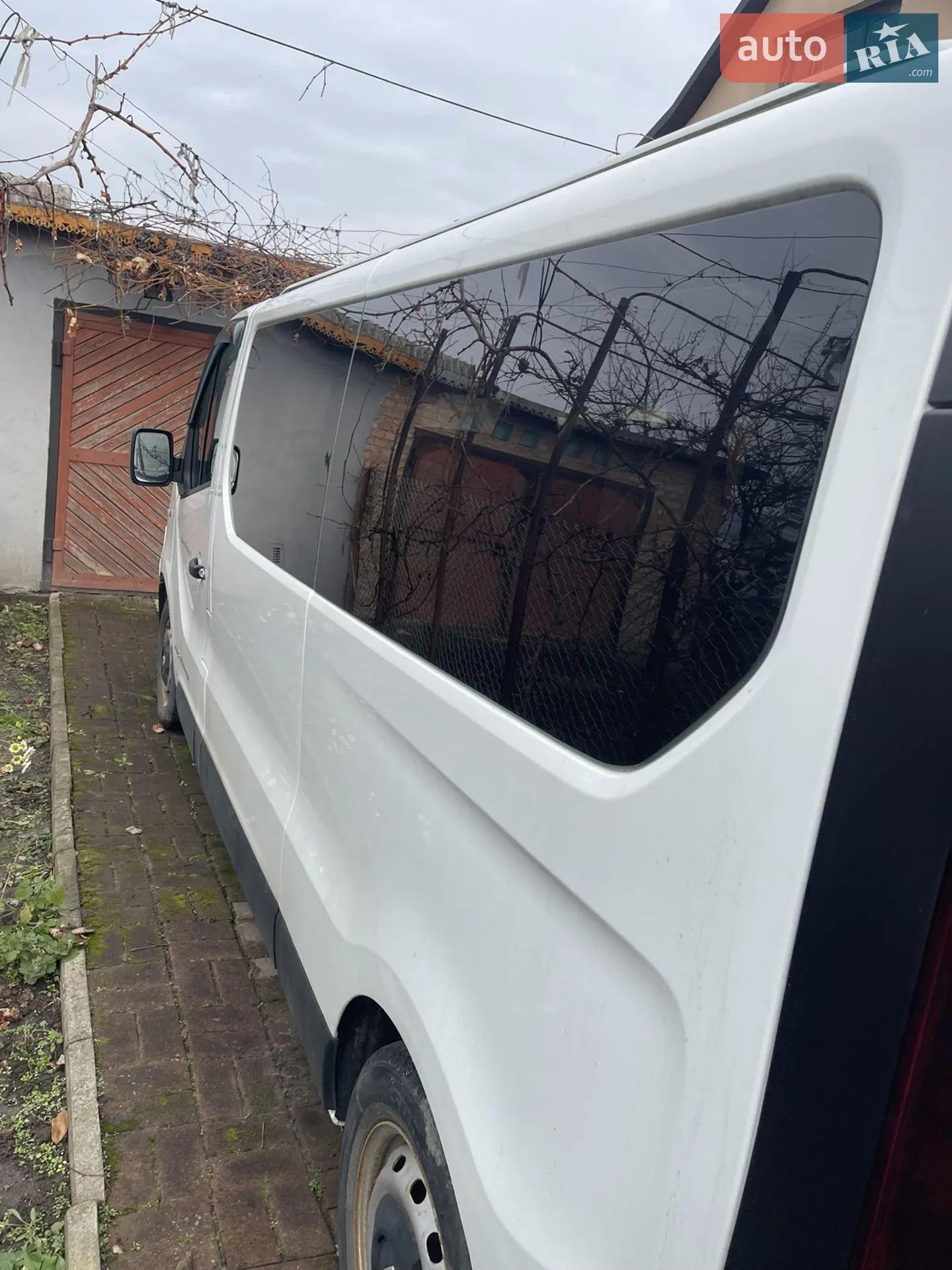 2015 Renault Trafic - мініатюра 2