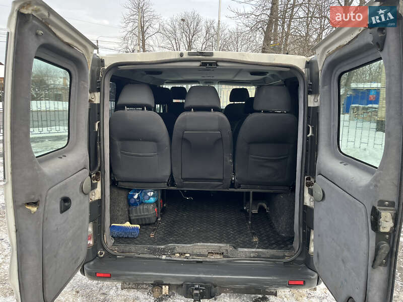 Минивэн Renault Trafic 2005 в Кривом Роге фото 5 Минивэн Renault Trafic 2005 в Кривом Роге