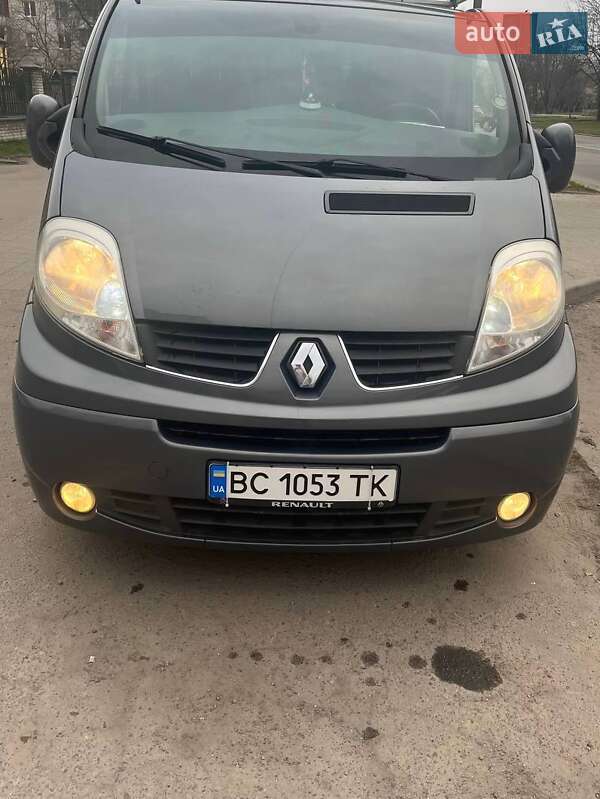 Мінівен Renault Trafic 2012 в Львові