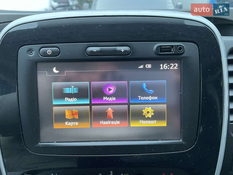 Вантажопасажирський фургон Renault Trafic 2018 в Києві
