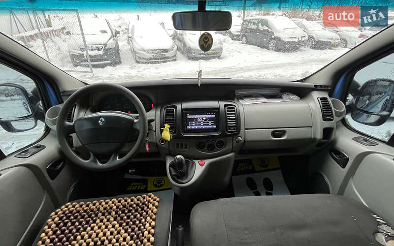 Минивэн Renault Trafic 2002 в Стрые