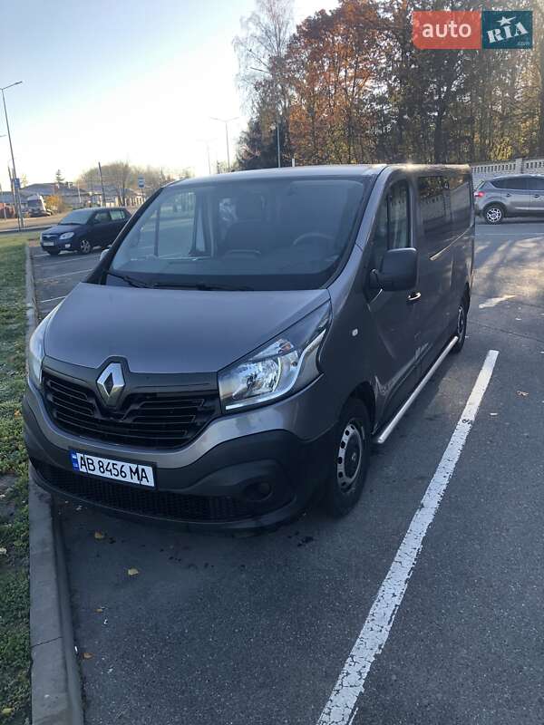 Грузопассажирский фургон Renault Trafic 2015 в Виннице