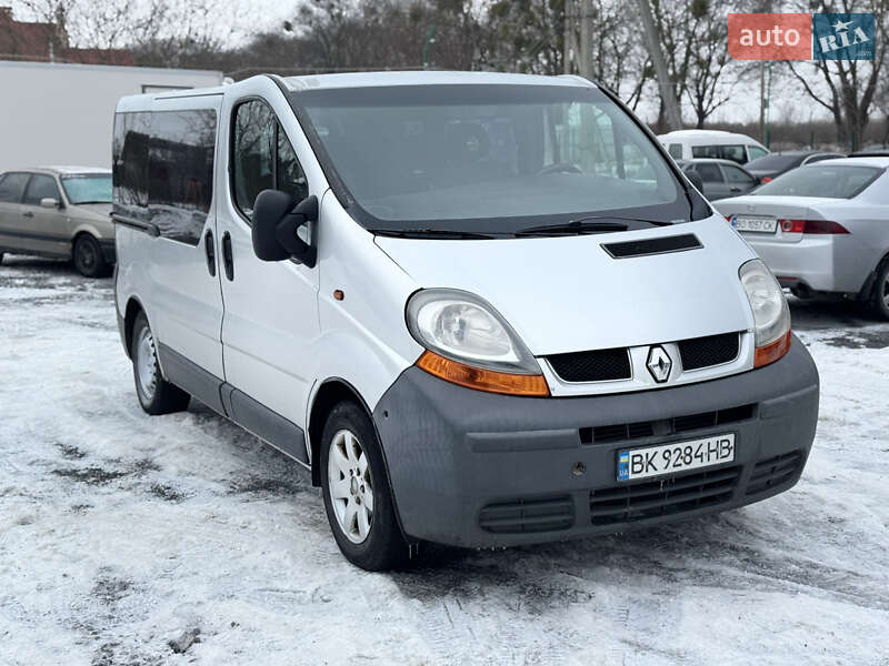 Минивэн Renault Trafic 2004 в Ровно