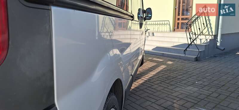 Мінівен Renault Trafic 2009 в Луцьку