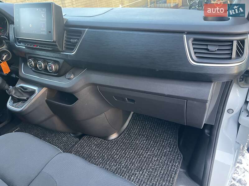 Грузовой фургон Renault Trafic 2022 в Днепре