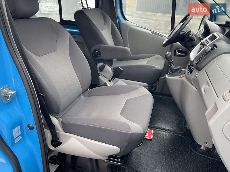 Минивэн Renault Trafic 2012 в Луцке