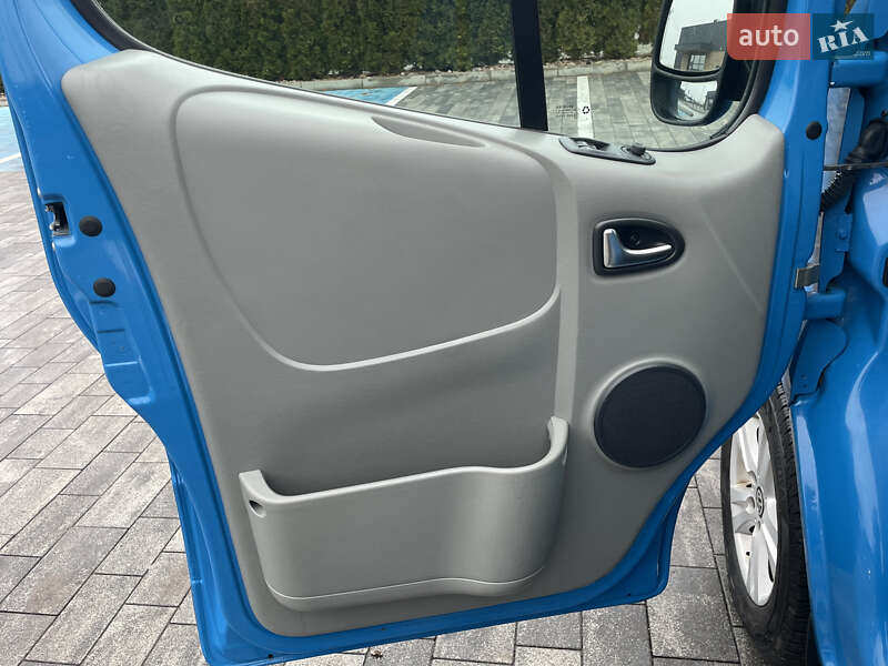 Минивэн Renault Trafic 2012 в Луцке